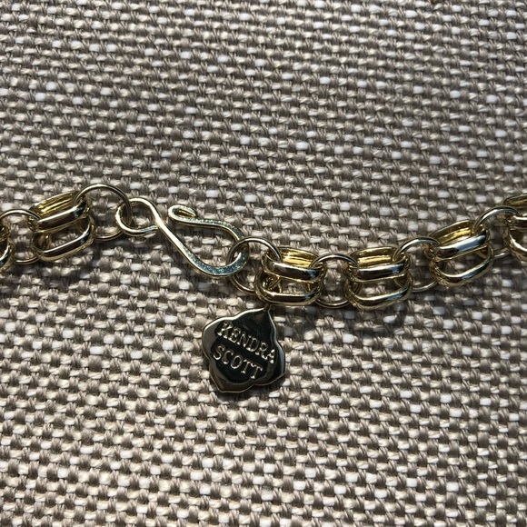 Kendra Scott Red Harlow Necklace - Picture 3 of 4